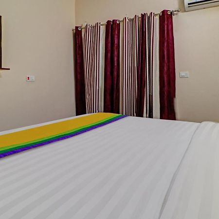 Itsy By Treebo - Divine Inn Chandīgarh Dış mekan fotoğraf