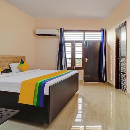 Itsy By Treebo - Divine Inn Chandīgarh Dış mekan fotoğraf