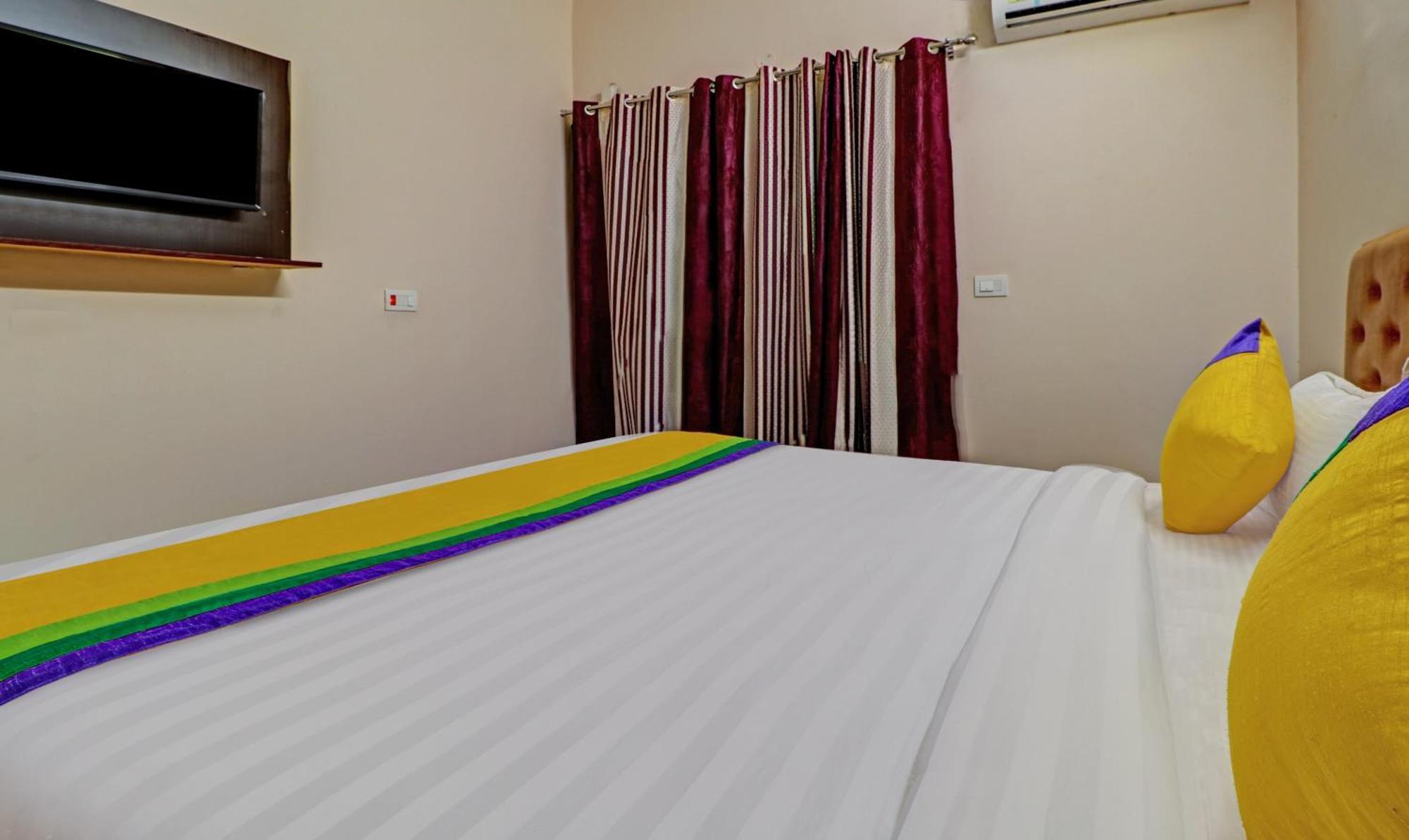 Itsy By Treebo - Divine Inn Chandīgarh Dış mekan fotoğraf