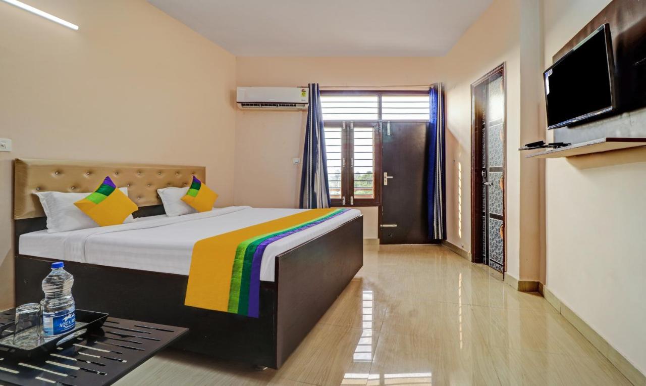 Itsy By Treebo - Divine Inn Chandīgarh Dış mekan fotoğraf